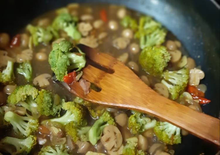 Resep Cah Jamur Brokoli yang Lezat Sekali