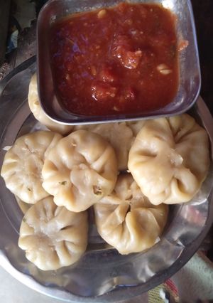 मोमोज (momos recipe in Hindi) रेसिपी मुख्य फोटो