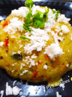 व्हेजिटेबल उपमा (vegetable upma recipe in marathi) रेसिपी चे मुख्य फोटो 