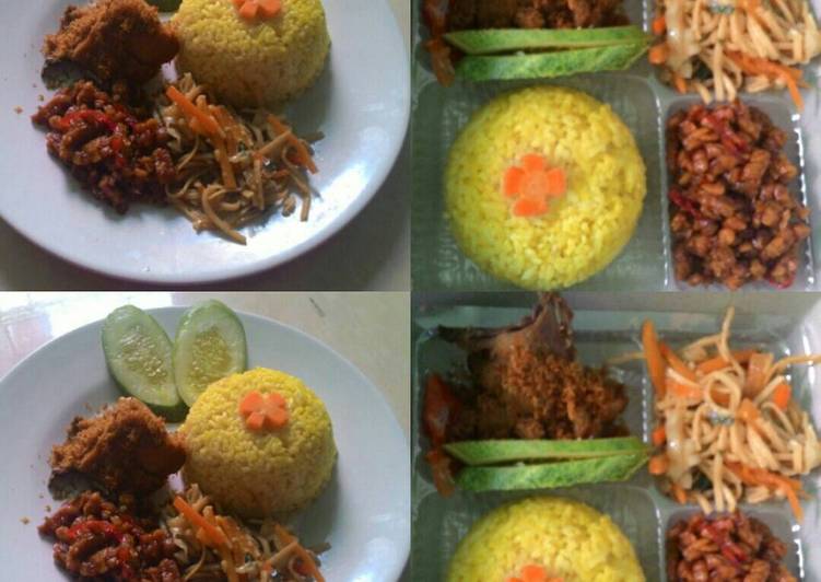 Nasi kuning spesial with 💕