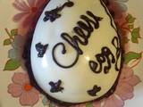 Huevo de Pascua relleno de cheecake. Único riquísimo