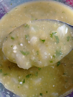 Una foto de Salsa verde encebollada