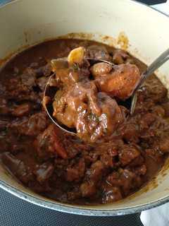 Una foto de Ternera bourguignon {receta tradicional francesa}