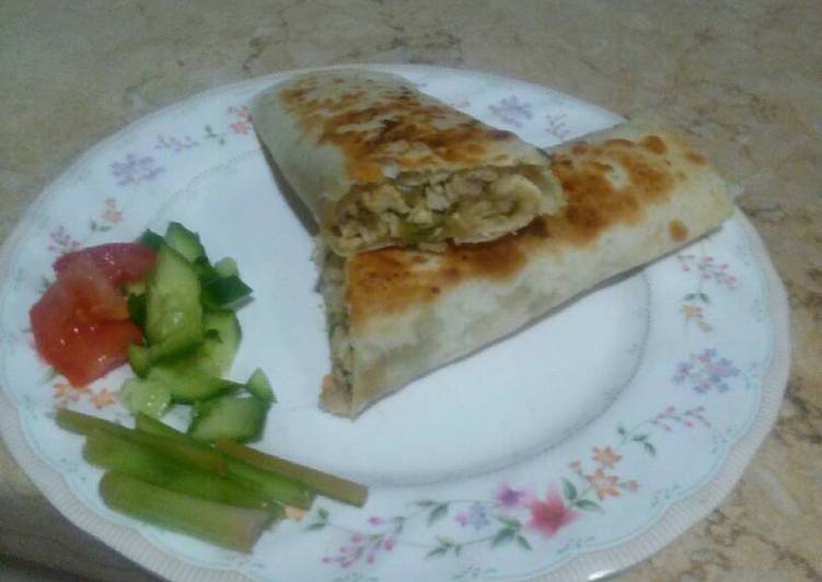 شاورما بالعيش السورى