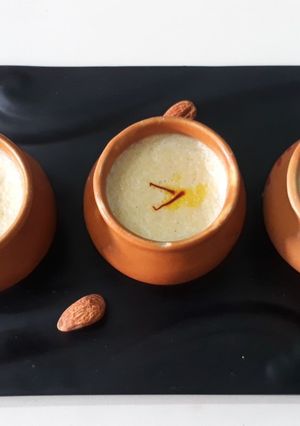 A picture of Kolkata phirni.