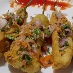 A picture of Mirchi Bajji.