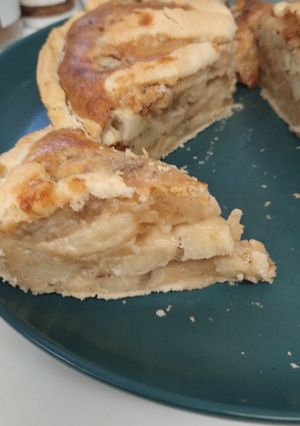 A picture of Banana 🍌🍌 🥧 pie. Airfyer.