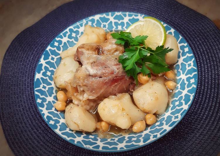 Voici la recette Viande d&#39;agneau aux topinambours 🍋 spécial