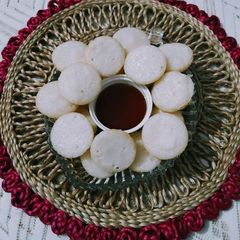 A picture of Chitoi Pitha / Rice Cakes.