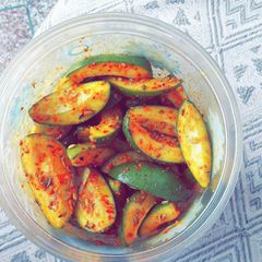 A picture of Aam/kheri Pickle.