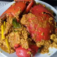 A picture of Kepiting saus padang.