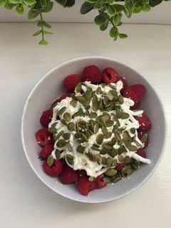 A picture of Paleo “granola” breakfast.