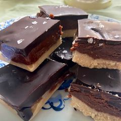 A picture of Chocolate caramel squares - vegan.