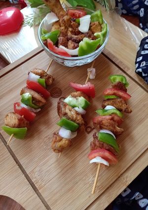 A picture of Chicken shashlik stick.