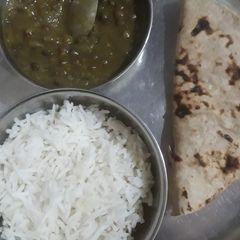 A picture of Kali Malka dal - chawal.
