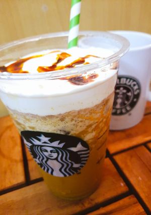 A picture of Caramel Frappuccino.