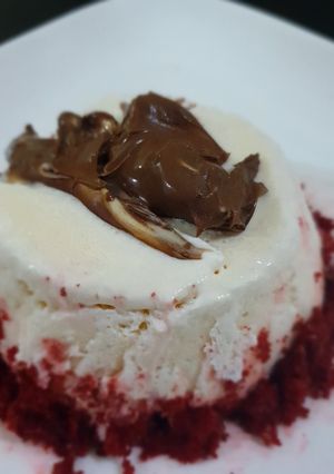 A picture of Cake and Icecream Pie.