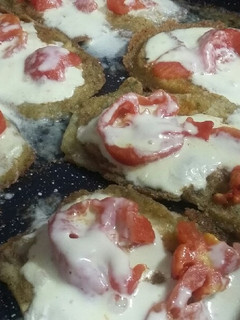 Una foto de Milanesa de berenjena a la napolitana