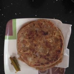 A picture of Veg cheese paratha.