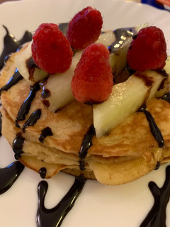 Una foto de Pancakes con frutilla
