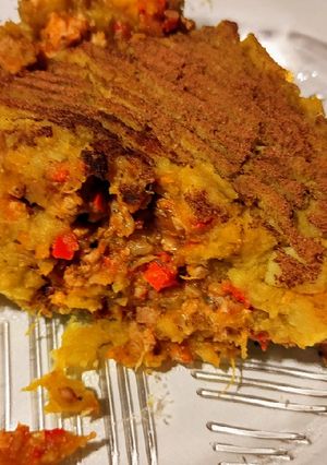 Una foto de Pastel de cerdo y camote