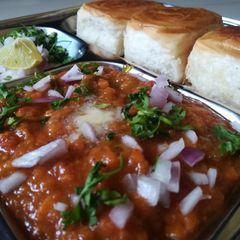 A picture of Restaurant Style Pav-bhaji.