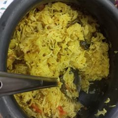 A picture of Aloo bath (spiced potato rice).
