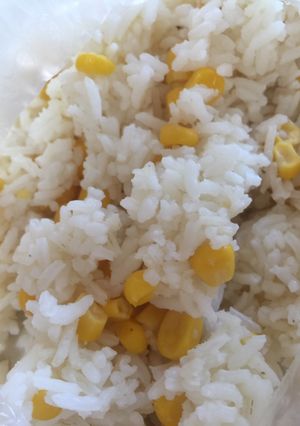 Una foto de Arroz con elote (guarnición)