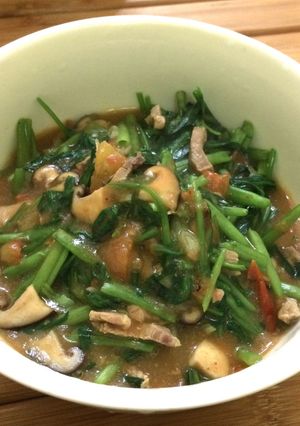 Foto resep Ca Kangkung Sapi Kuah Kental
