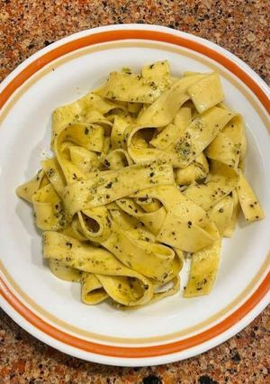 A picture of Basil Fettuccine pasta.