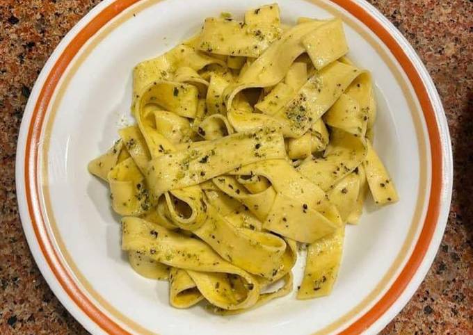 Basil Fettuccine pasta Recipe by Sneha Patel Cookpad