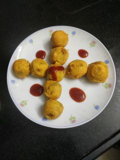 બટાકા વડા (Bataka vada recipe in gujarati) રેસીપી મુખ્ય ફોટો
