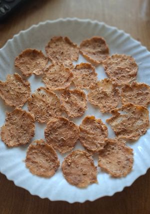 A picture of Sundried amla papad.