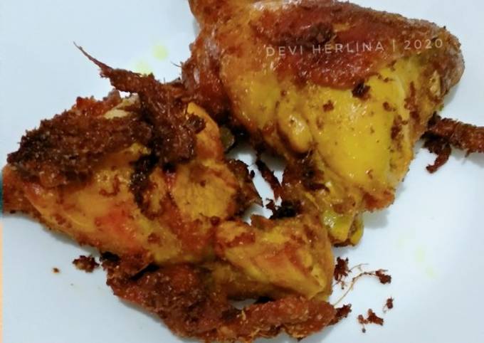 Ayam goreng ungkep lezat