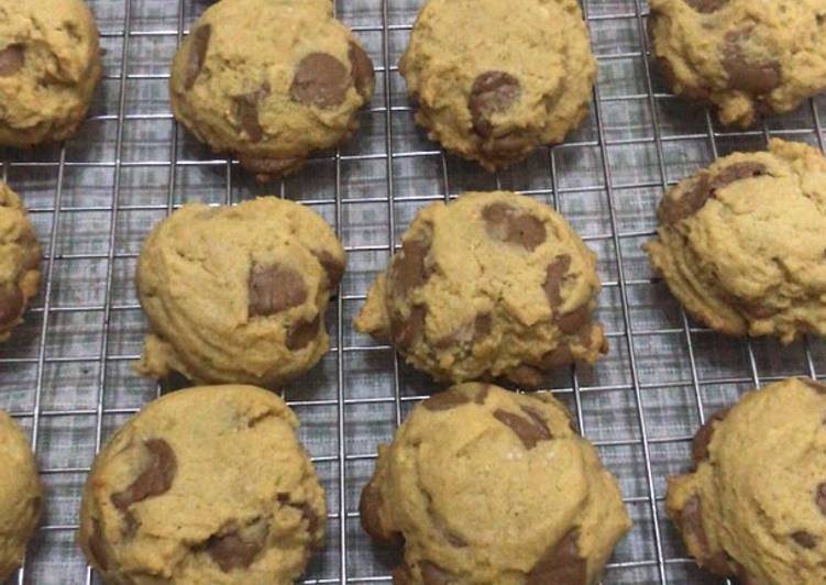 Cara Gampang Menyiapkan Chocolate Chips Cookies (soft cookies) Anti Gagal