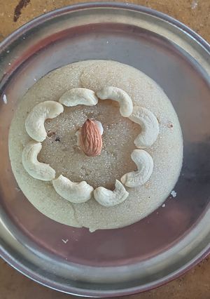 રવા નો શીરો રેસીપી મુખ્ય ફોટો