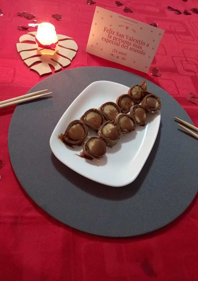 Una foto de Rolls de bana (postre sushi) #postresushi #postre