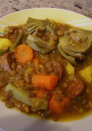 Una foto de Lentejas estofadas con verduras de la huerta