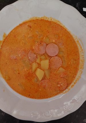 Habart krumplileves virslivel recept fotója