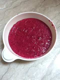 Foto resep MPASI - Oat Yogurt with Bit & Strawberi