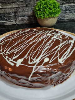 Una foto de TORTA Húmeda DE CHOCOLATE Y DULCE DE LECHE ❤️
