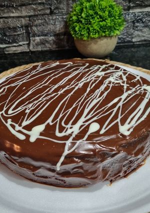 Una foto de TORTA Húmeda DE CHOCOLATE Y DULCE DE LECHE ❤️