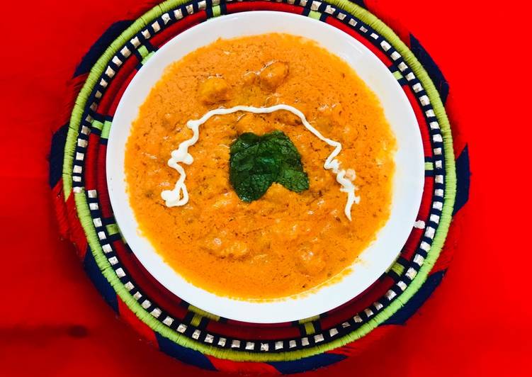 Recipe of Perfect Butter chicken 🐓 with garlic naan