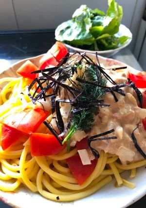 Una foto de Espaguetis de atún al estilo japonés WAFU TSUNA SPAGETTI 🇺🇾🇯🇵和風ツナスパゲティ