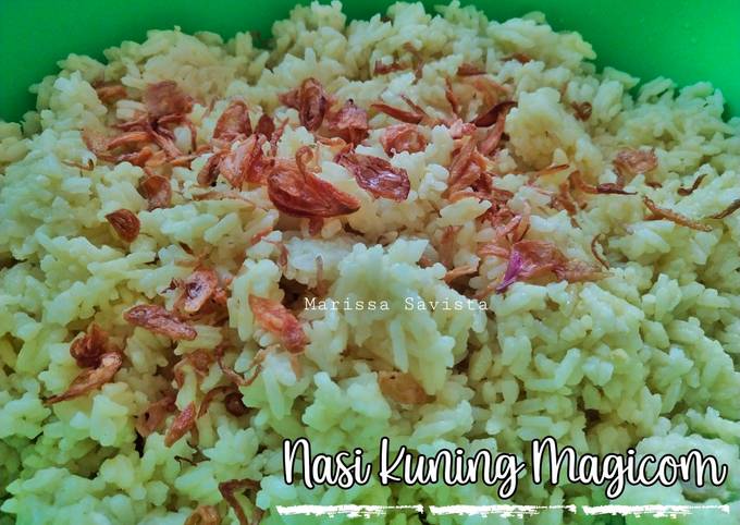 Nasi Kuning Magic Com (wangi dan gurih)