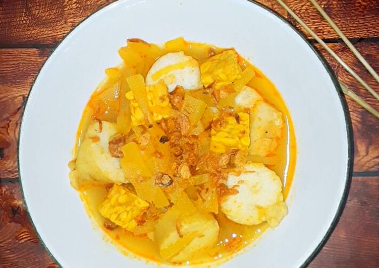 Lontong Sayur Labu Siam &amp; Tempe