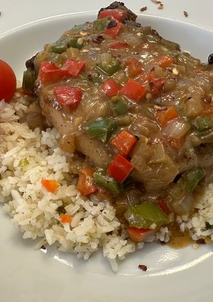 A picture of Creole Smothered Pork Chops.