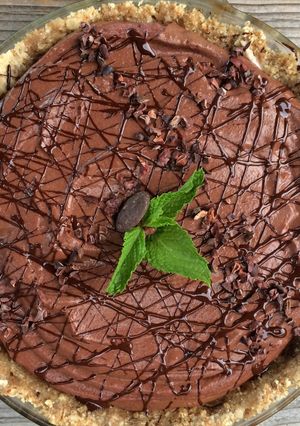 A picture of Raw Cacao Pie.