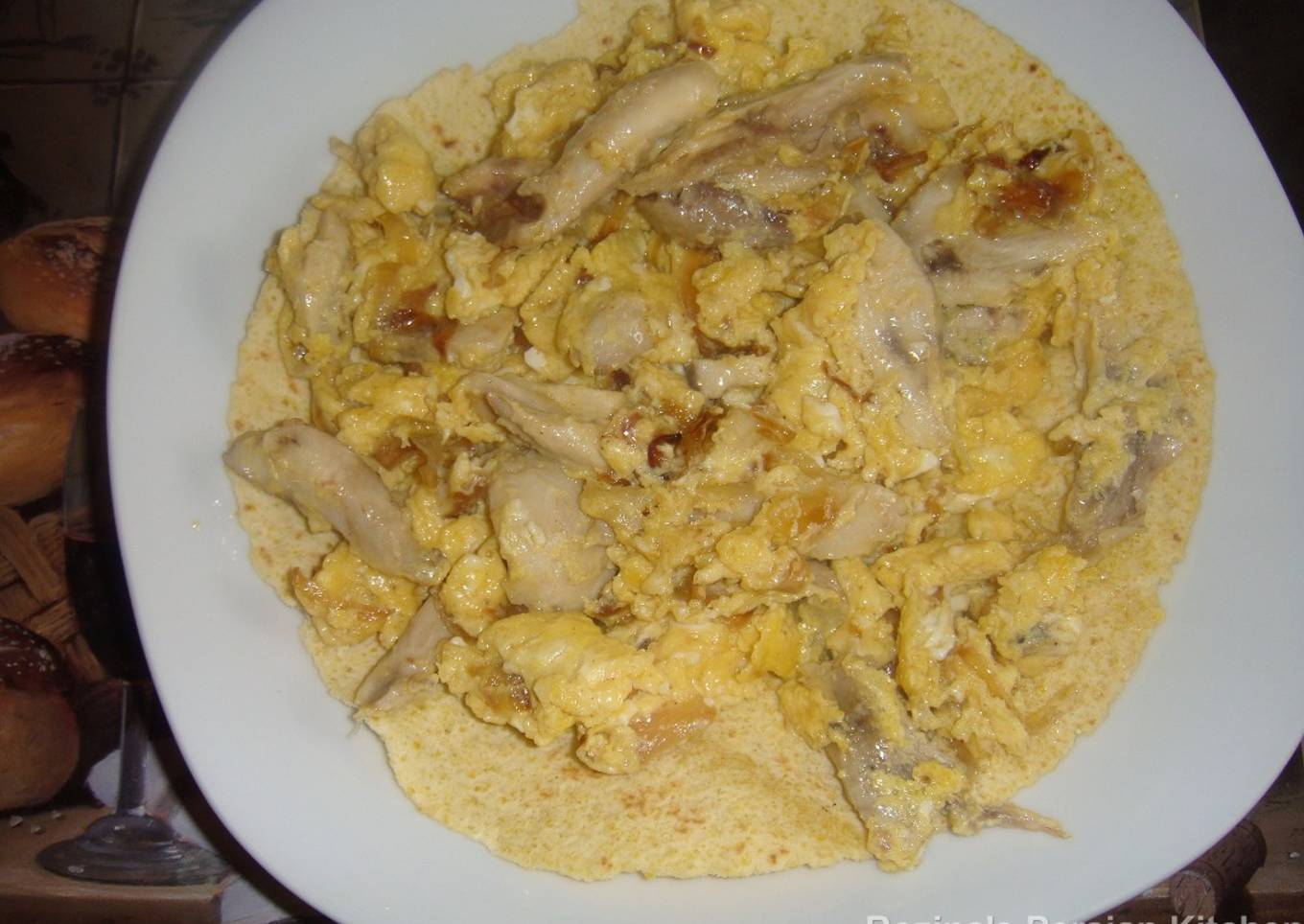 Azerbaijani chicken- onion omelette