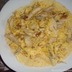 A picture of Azerbaijani chicken- onion omelette.